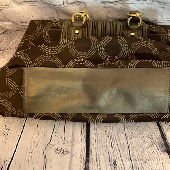 COACH  MADISON OP SIGNATURE LOGO - Picture 6 of 7